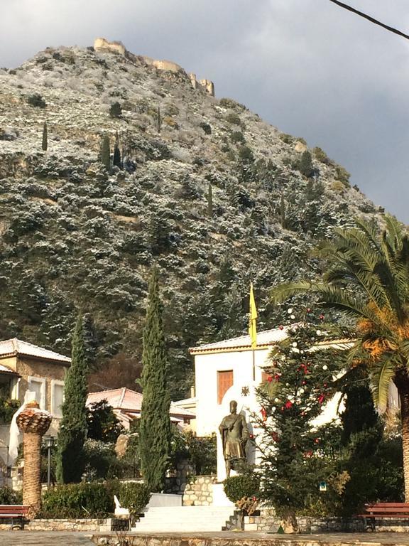 Mystras Inn Luaran gambar